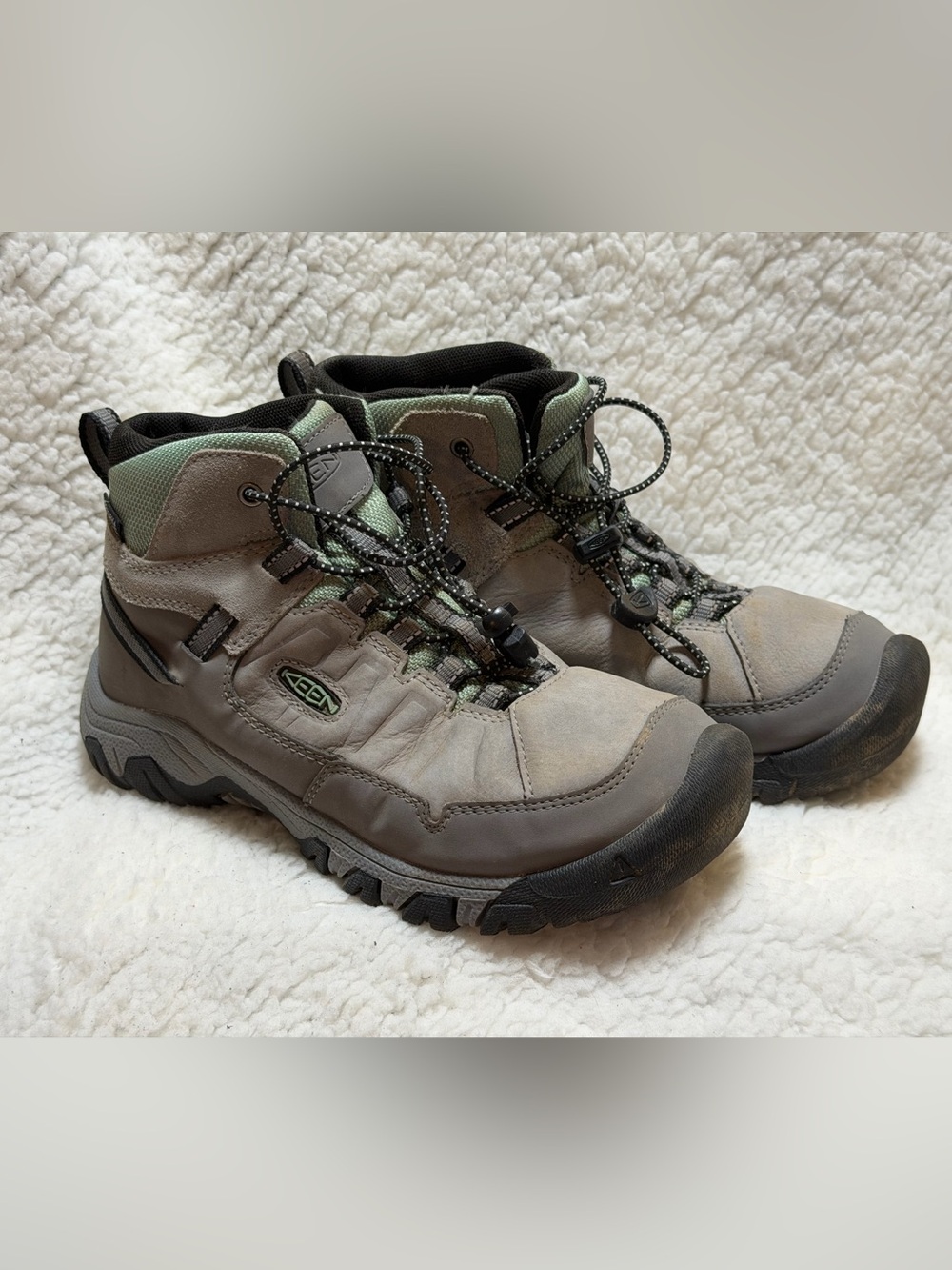 Keen Footwear Big Kids' Targhee IV Waterproof Hiking Boot Brown No Tie